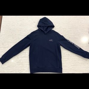 Vineyard vines hoodie